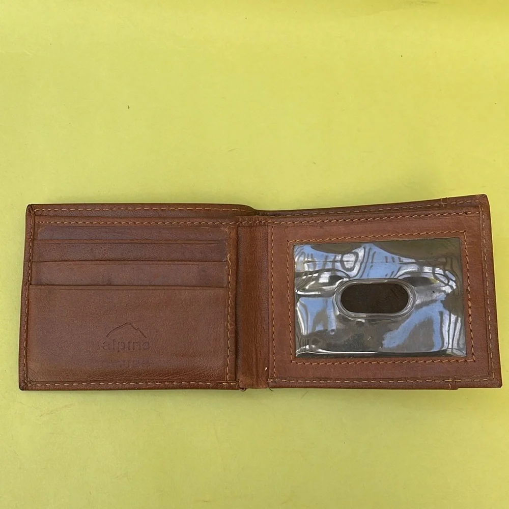 Light brown Alpino Swiss leather wallet/card holder